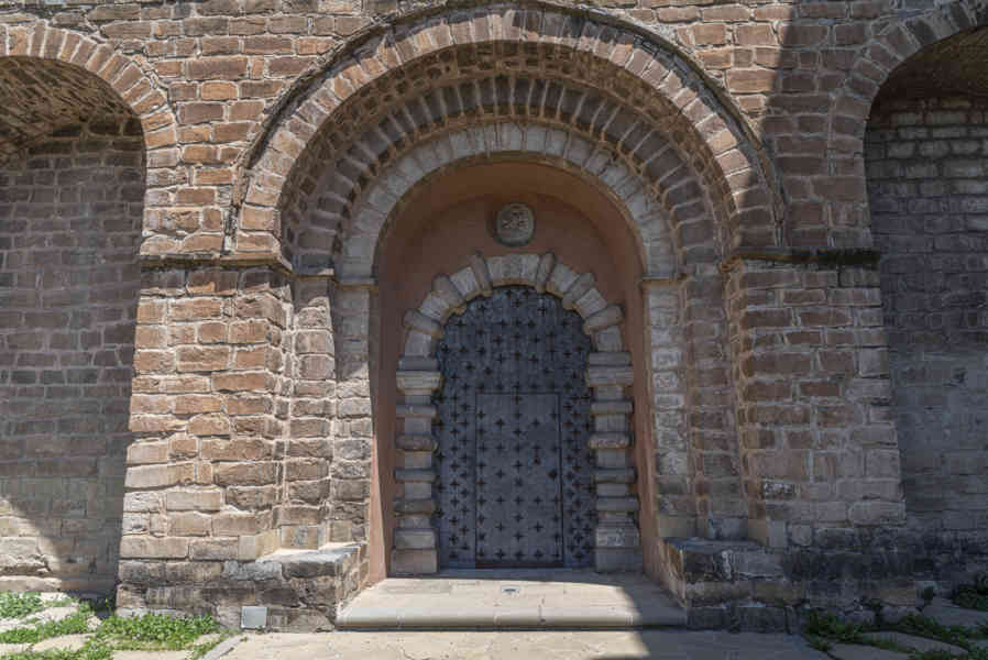 Huesca - Siresa 23  - monasterio de San Pedro de Siresa.jpg